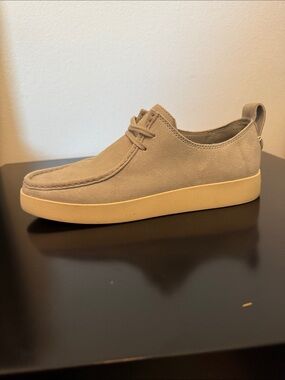 Everlane Suede Lace-Up Shoe